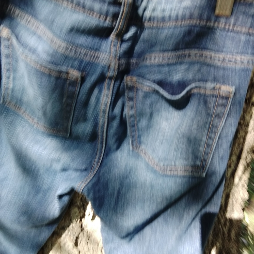 ⬇️ Price Drop!⬇️ GAP Cuffed Straight Crop Jeans in size 4